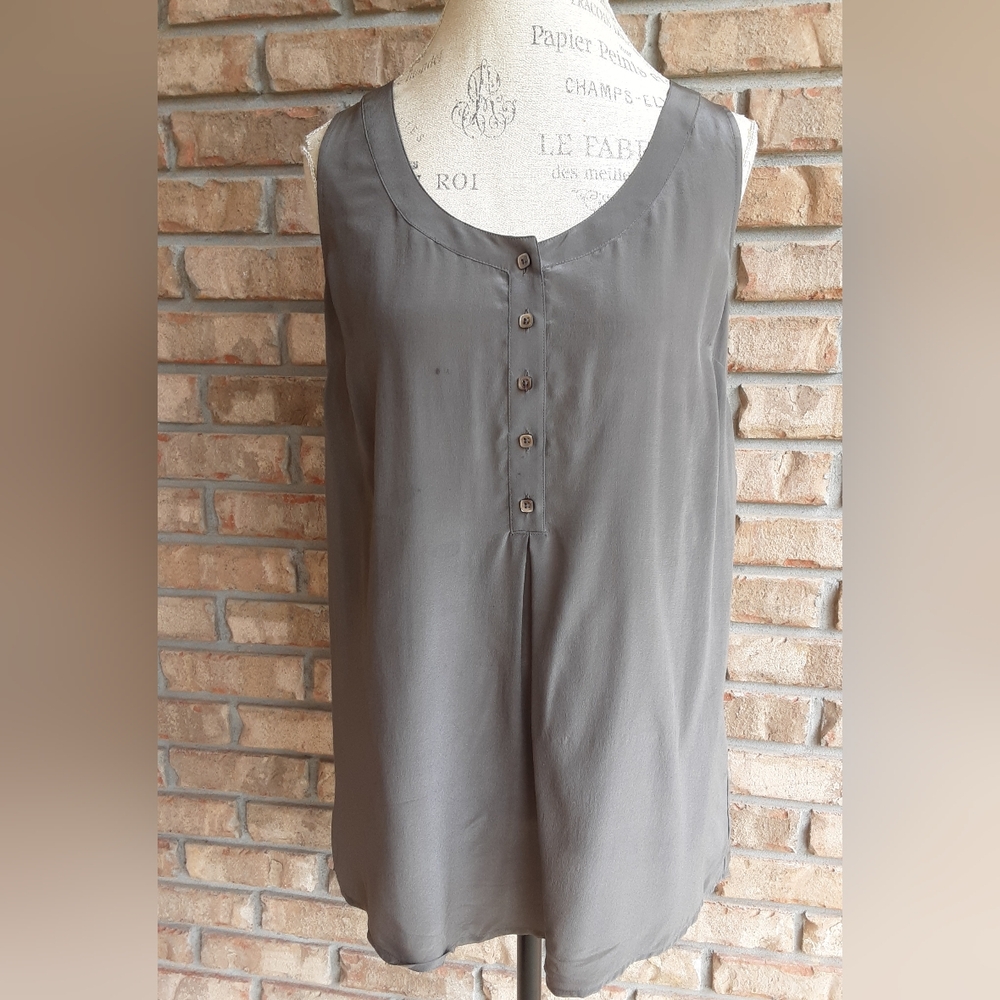 Anthropologie Odille 100% Silk Sleeveless Blouse.